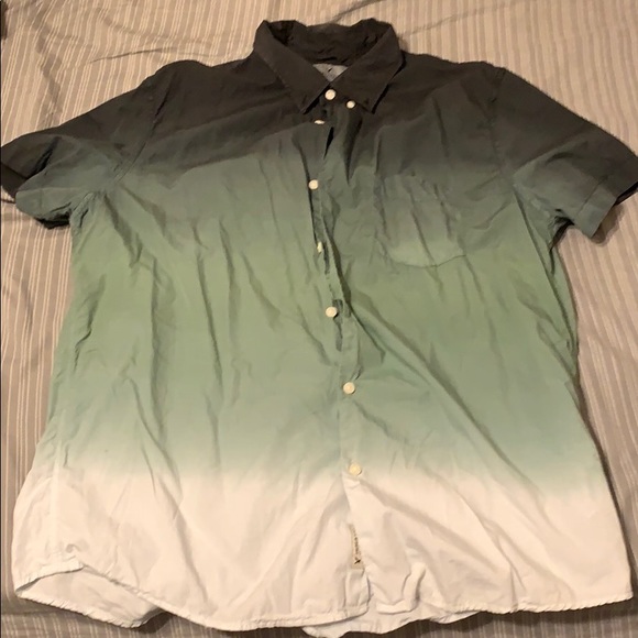 Men’s color fade pattern button up shirt - Picture 1 of 1